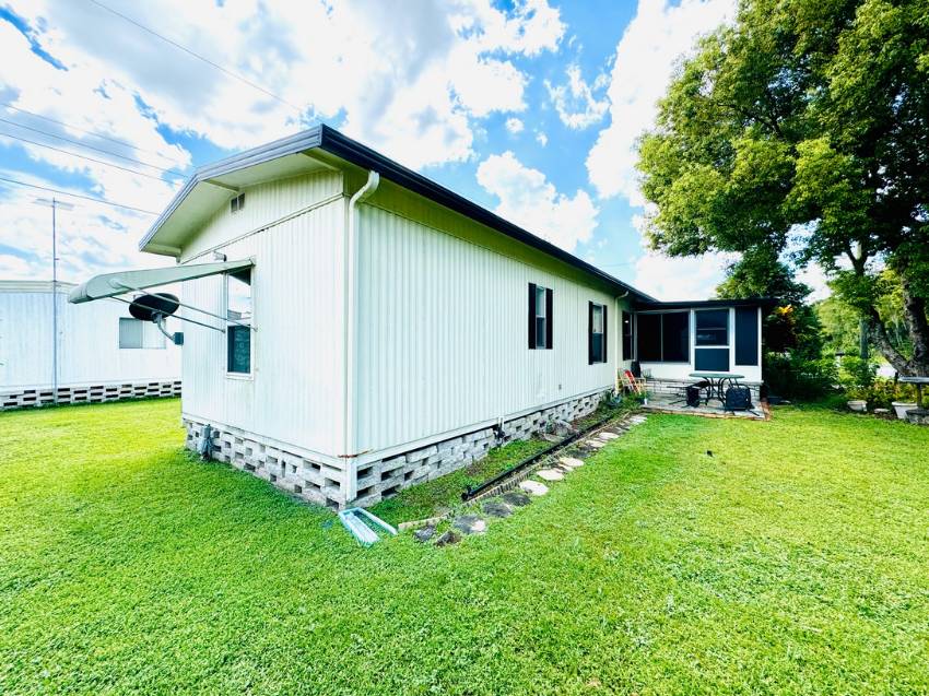 20 Ee Street a Lakeland, FL Mobile or Manufactured Home for Sale